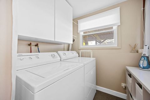 Tiny photo for 2422 Stonewall Avenue, Woodridge, IL 60517 (MLS # 12564782)