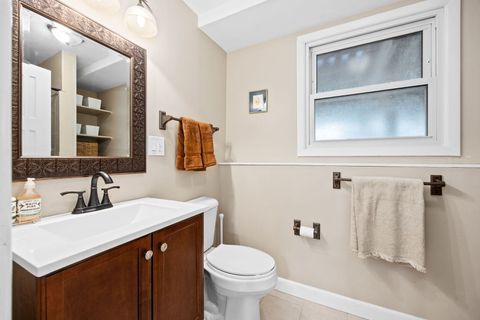 Tiny photo for 2422 Stonewall Avenue, Woodridge, IL 60517 (MLS # 12564782)