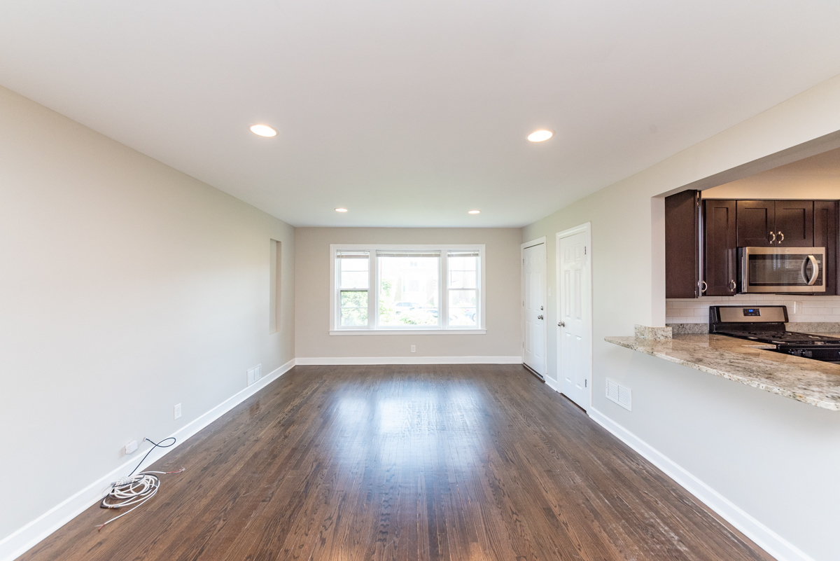 2745 W Gregory Street 1
