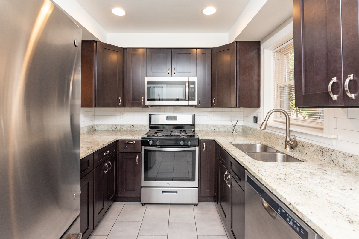 2745 W Gregory Street 1