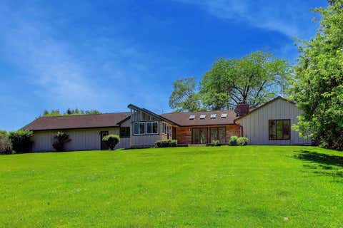 Tiny photo for 26955 N COUNTRYSIDE LAKE Drive, Mundelein, IL 60060 (MLS # 12729839)