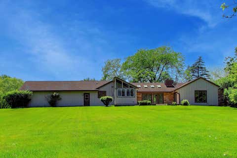 Tiny photo for 26955 N COUNTRYSIDE LAKE Drive, Mundelein, IL 60060 (MLS # 12729839)