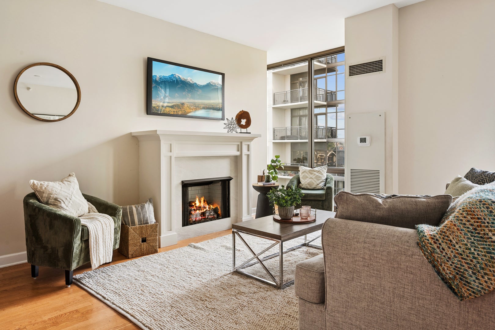 233 E 13th Street 510