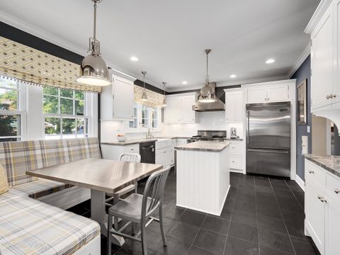 Tiny photo for 1227 N East Avenue, Oak Park, IL 60302 (MLS # 12485055)