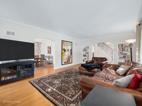 Tiny photo for 1227 N East Avenue, Oak Park, IL 60302 (MLS # 12485055)