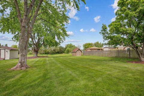 Tiny photo for 16W658 Therese Court, Willowbrook, IL 60527 (MLS # 12640780)