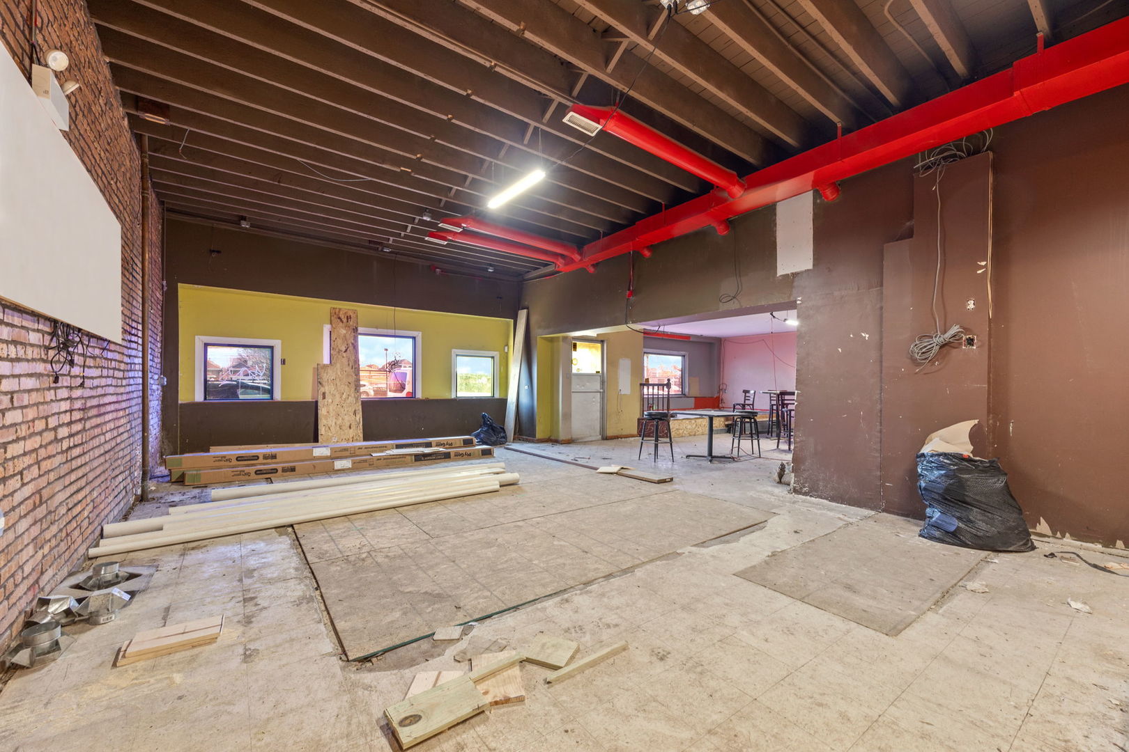 4818 S PULASKI Road
