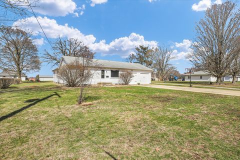 Tiny photo for 341 W Spruce Street, Paxton, IL 60957 (MLS # 12592009)