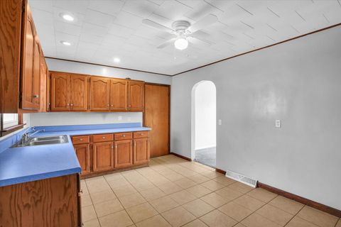 Tiny photo for 341 W Spruce Street, Paxton, IL 60957 (MLS # 12592009)