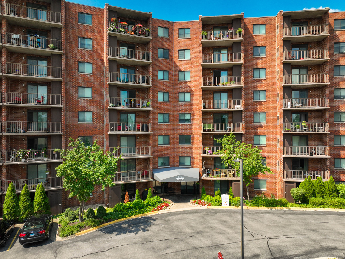 1 Bloomingdale Place 301