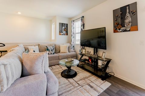Tiny photo for 482 Comstock Rd Road, South Elgin, IL 60177 (MLS # 12634389)