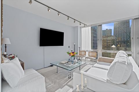 Tiny photo for 880 N Lake Shore Drive #16G, Chicago, IL 60611 (MLS # 12464293)