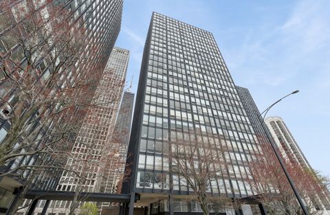 Photo of 880 N Lake Shore Drive #16G, Chicago, IL 60611 (MLS # 12464293)