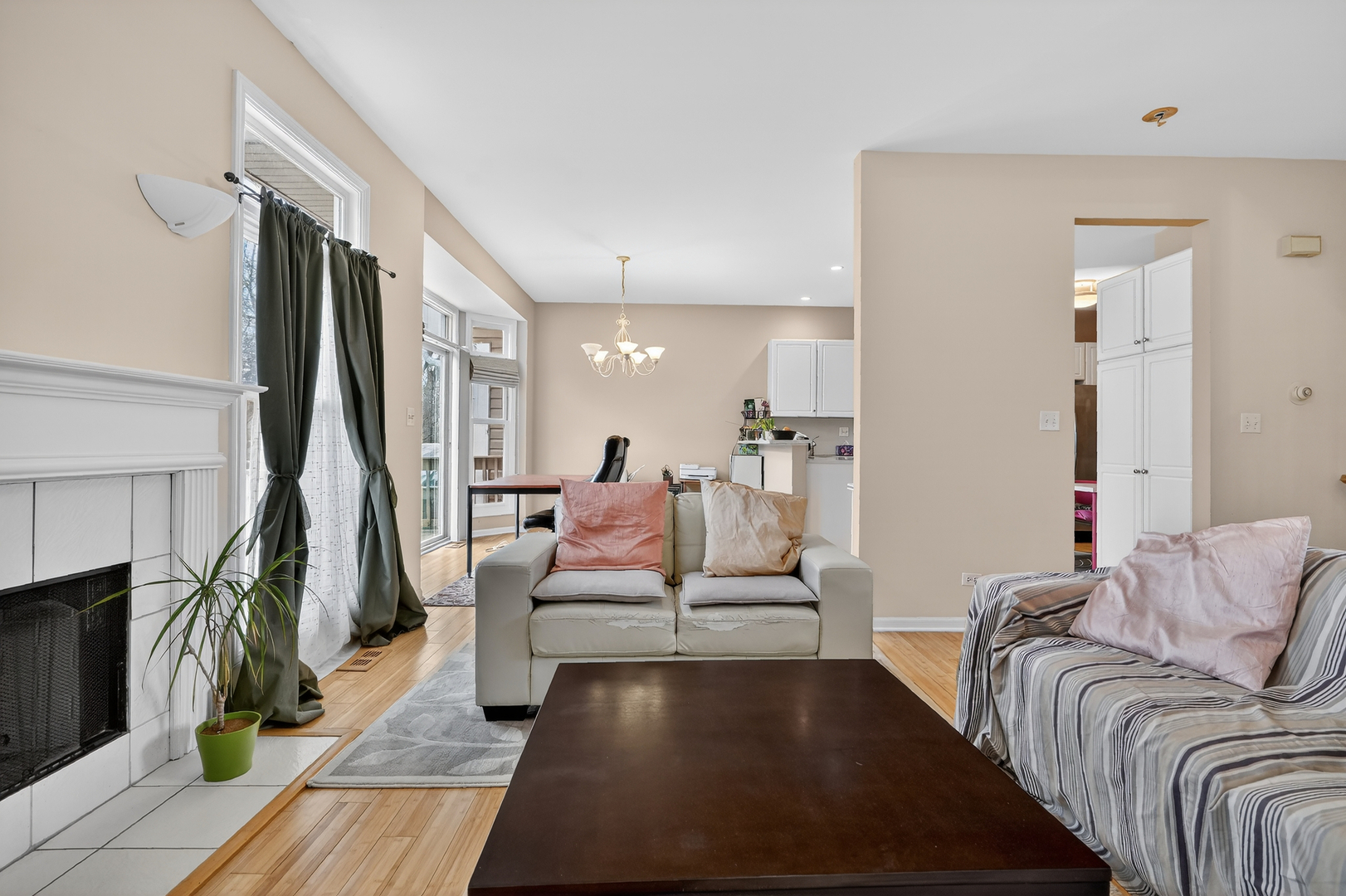 126 N Drew Court 0