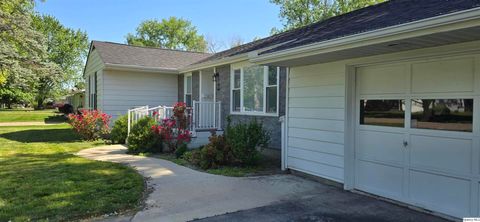 Tiny photo for 508 N Fayette, Carthage, IL 62321 (MLS # 12317111)