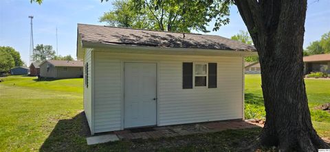 Tiny photo for 508 N Fayette, Carthage, IL 62321 (MLS # 12317111)
