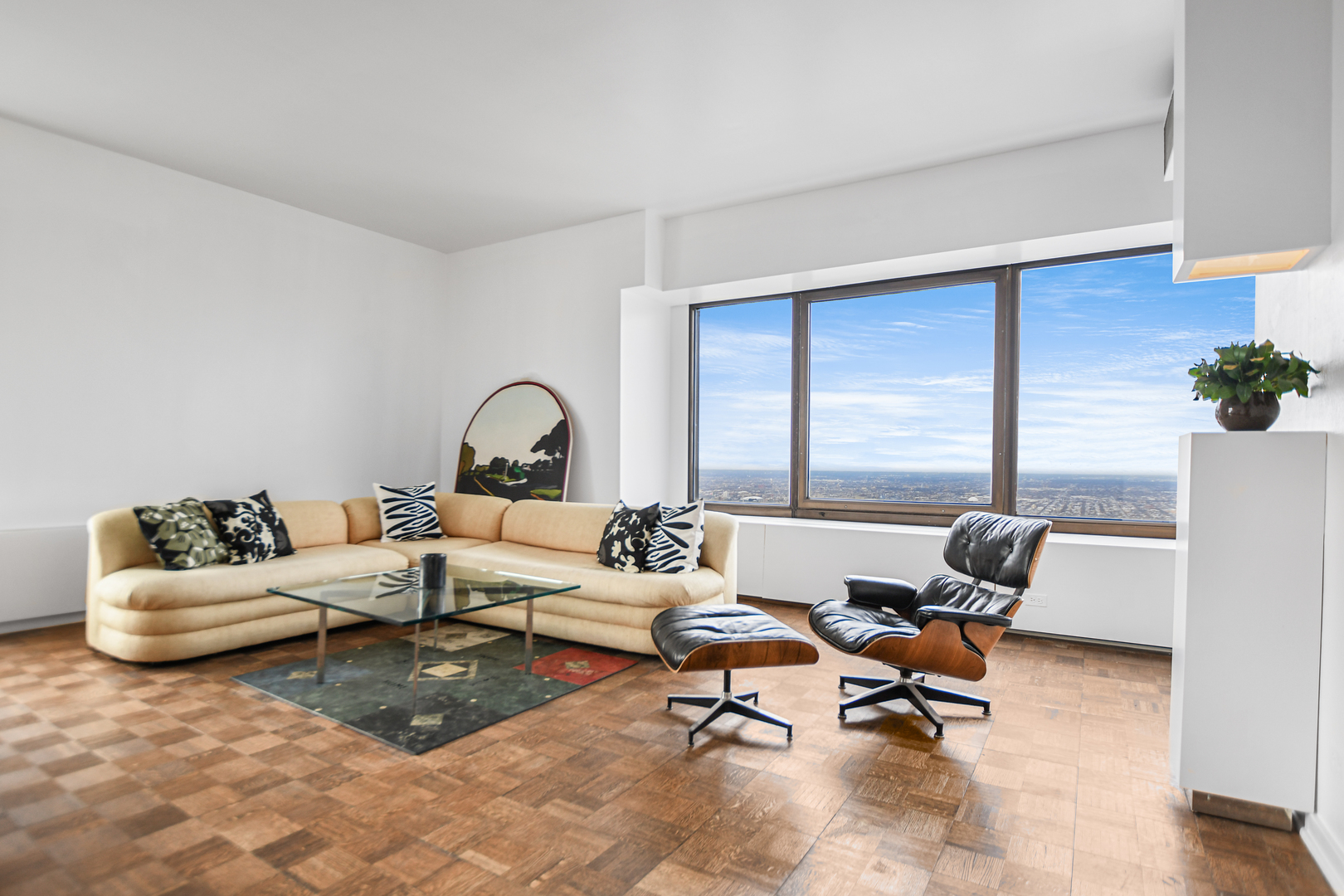 175 E Delaware Place 7511