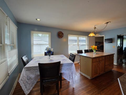Tiny photo for 605 E Maple Avenue, Mundelein, IL 60060 (MLS # 12735196)
