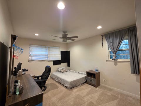 Tiny photo for 605 E Maple Avenue, Mundelein, IL 60060 (MLS # 12735196)