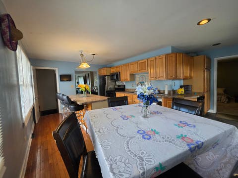 Tiny photo for 605 E Maple Avenue, Mundelein, IL 60060 (MLS # 12735196)