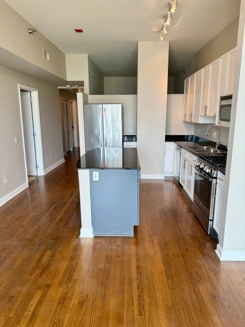 1201 W ADAMS Street 505