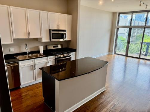 1201 W ADAMS Street 505