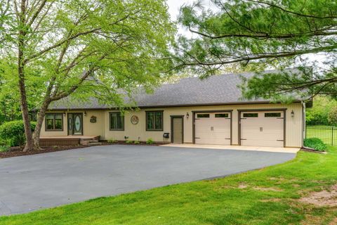 4308 Miller Oaks Drive McHenry IL 60051