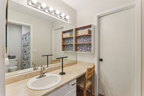 Tiny photo for 974 Westchester Circle, Schaumburg, IL 60193 (MLS # 12608179)