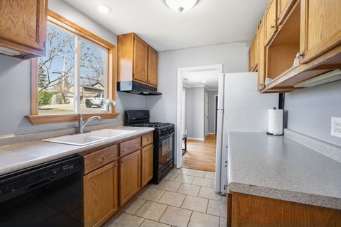 Tiny photo for 327 Kenwood Drive, Round Lake Park, IL 60073 (MLS # 12625276)