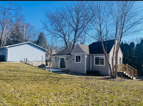 327 Kenwood Drive, Round Lake Park, IL 60073 - #: 12625276