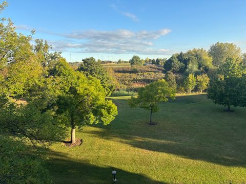 Tiny photo for 2000 Chestnut Avenue #407, Glenview, IL 60025 (MLS # 12529282)