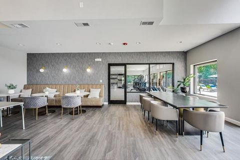 Tiny photo for 2000 Chestnut Avenue #407, Glenview, IL 60025 (MLS # 12529282)