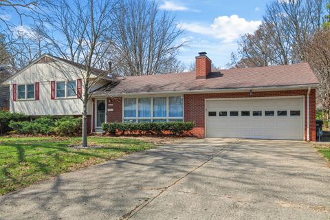 Tiny photo for 2107 S Zuppke Drive, Urbana, IL 61801 (MLS # 12593262)