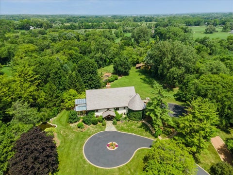 Tiny photo for 236 Steeplechase Road, Barrington Hills, IL 60010 (MLS # 12688664)