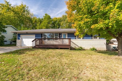 Photo of 711 Lara Road, Normal, IL 61761 (MLS # 12493618)