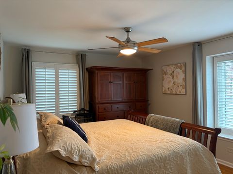 Tiny photo for 2830 S Briarwood Drive, Arlington Heights, IL 60005 (MLS # 12524098)