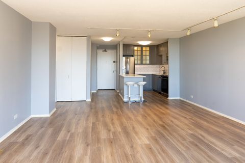 Tiny photo for 901 S Plymouth Court #1401, Chicago, IL 60605 (MLS # 12466442)