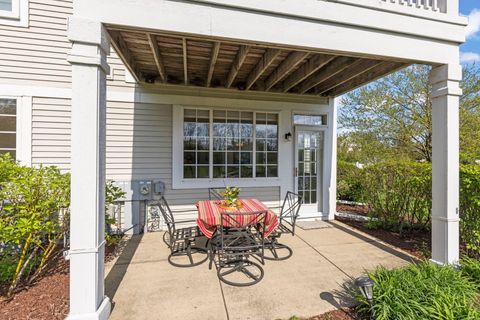 Tiny photo for 31301 Kline Circle, Warrenville, IL 60555 (MLS # 12624117)