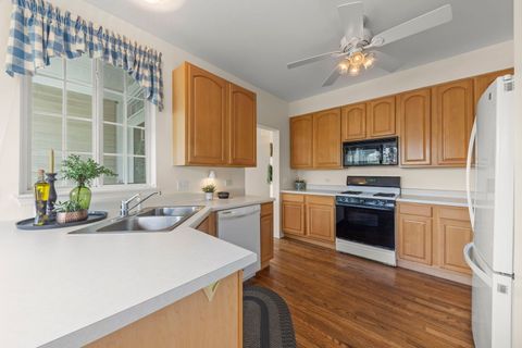 Tiny photo for 31301 Kline Circle, Warrenville, IL 60555 (MLS # 12624117)