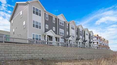 Photo of 2660 Arrowhead Drive, Pingree Grove, IL 60140 (MLS # 12551032)