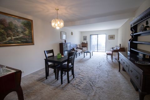 Tiny photo for 1706 Northfield Square #D, Northfield, IL 60093 (MLS # 12600183)