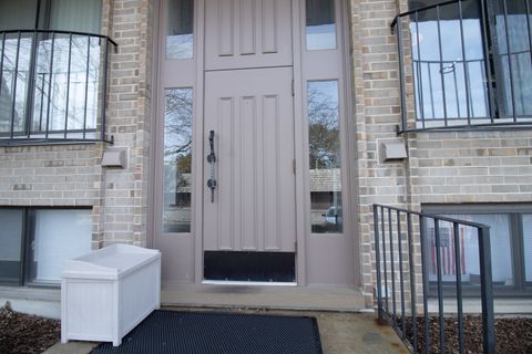 Tiny photo for 1706 Northfield Square #D, Northfield, IL 60093 (MLS # 12600183)