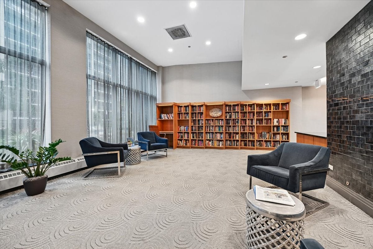 420 E Waterside Drive 3002