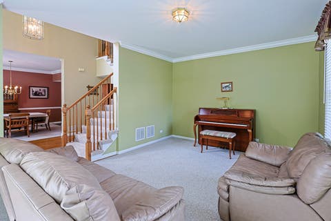 Tiny photo for 5686 Angouleme Lane, Hoffman Estates, IL 60192 (MLS # 12697890)
