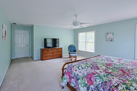 Tiny photo for 5686 Angouleme Lane, Hoffman Estates, IL 60192 (MLS # 12697890)