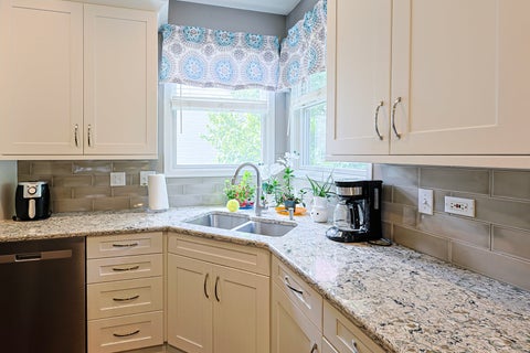 Tiny photo for 5686 Angouleme Lane, Hoffman Estates, IL 60192 (MLS # 12697890)