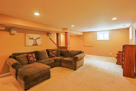 Tiny photo for 5686 Angouleme Lane, Hoffman Estates, IL 60192 (MLS # 12697890)