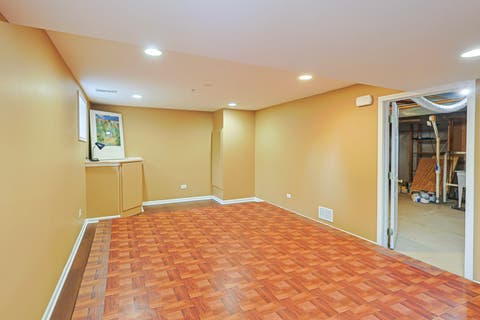 Tiny photo for 5686 Angouleme Lane, Hoffman Estates, IL 60192 (MLS # 12697890)