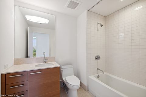 Tiny photo for 340 E Randolph Street #803, Chicago, IL 60601 (MLS # 12515914)
