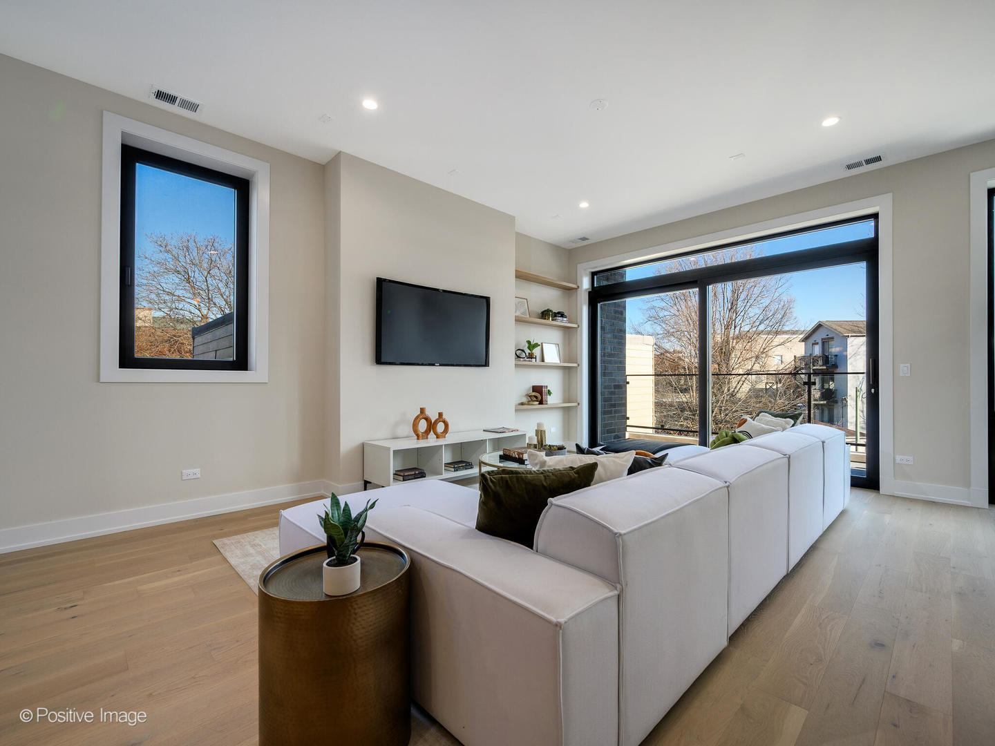 1412 N Elk Grove Avenue F